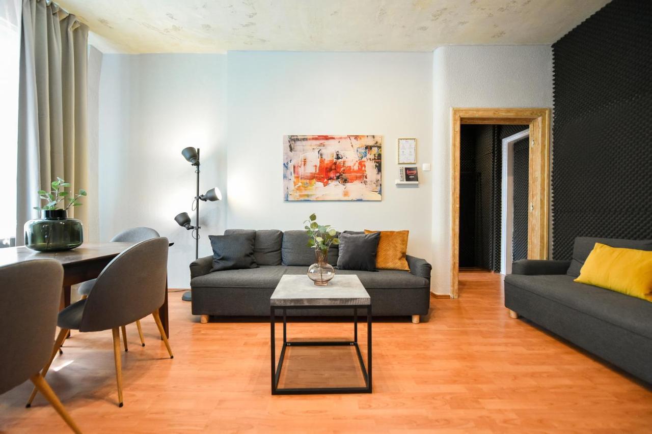 Ideal Home - Spacious & Modern Accommodation Near Unirii Square 布加勒斯特 外观 照片