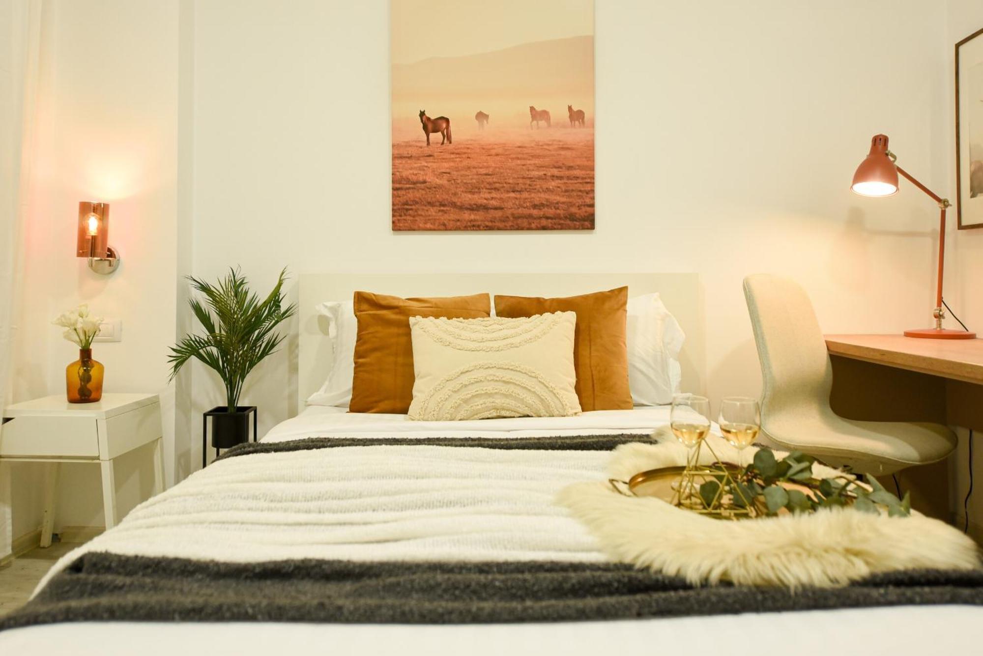 Ideal Home - Spacious & Modern Accommodation Near Unirii Square 布加勒斯特 客房 照片