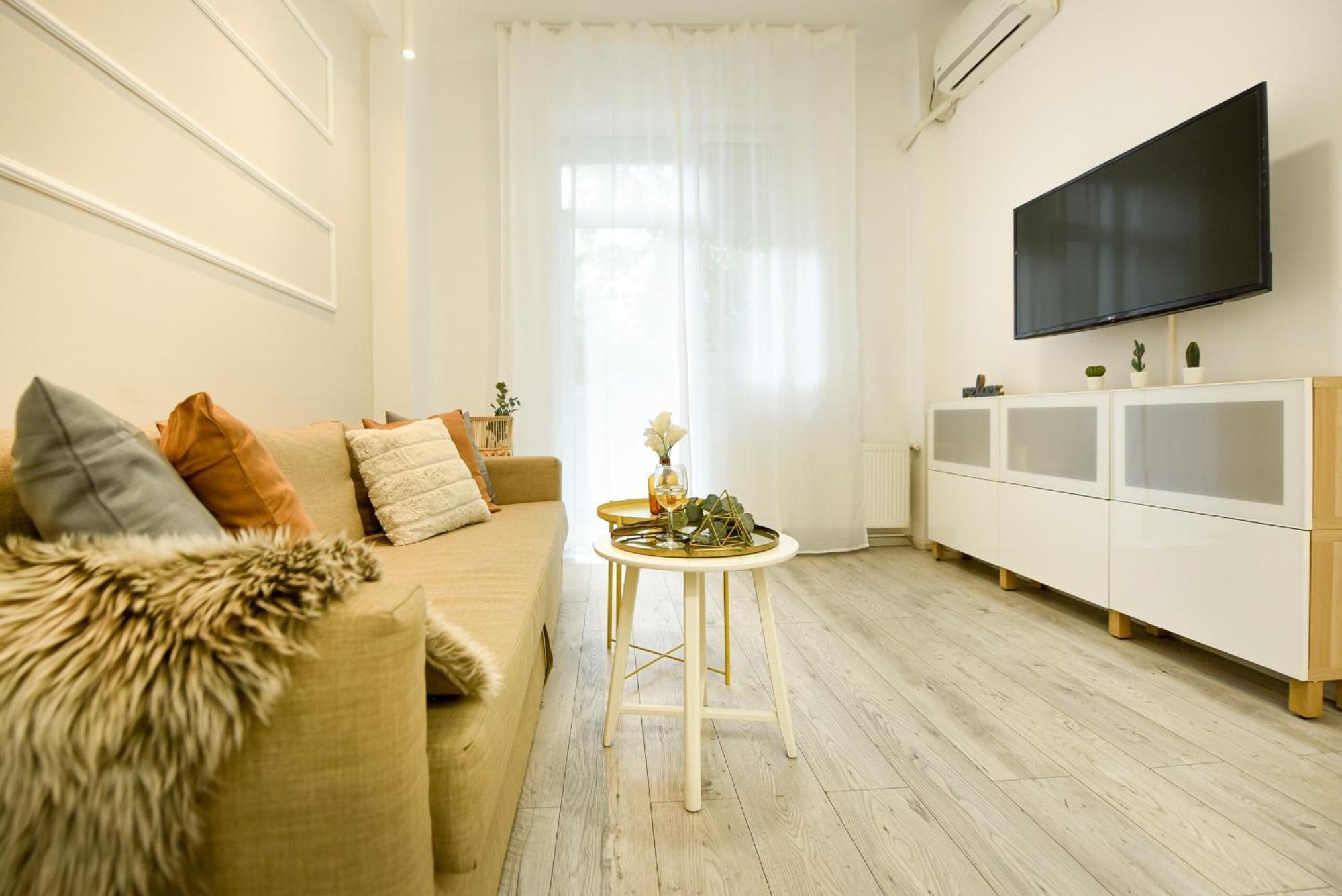 Ideal Home - Spacious & Modern Accommodation Near Unirii Square 布加勒斯特 客房 照片