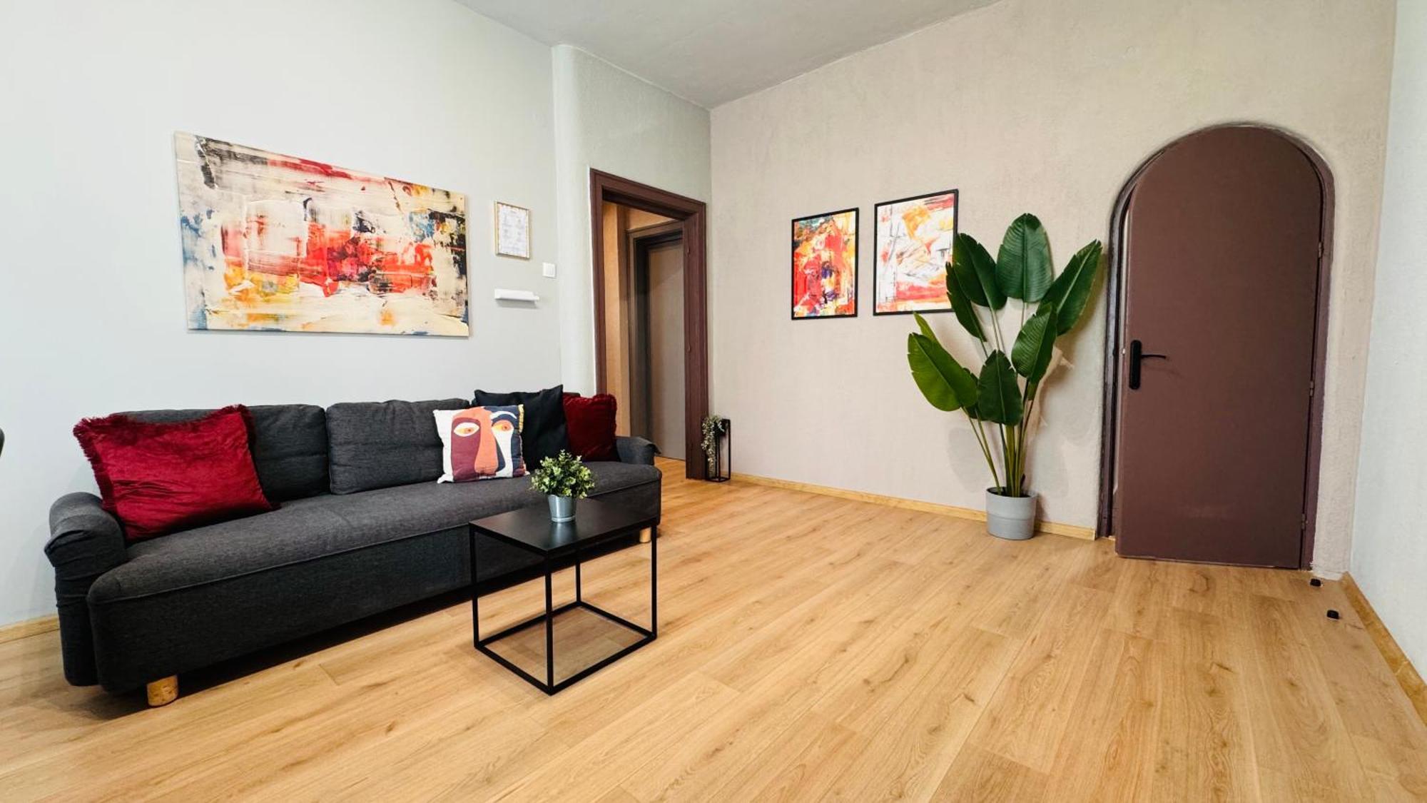 Ideal Home - Spacious & Modern Accommodation Near Unirii Square 布加勒斯特 客房 照片