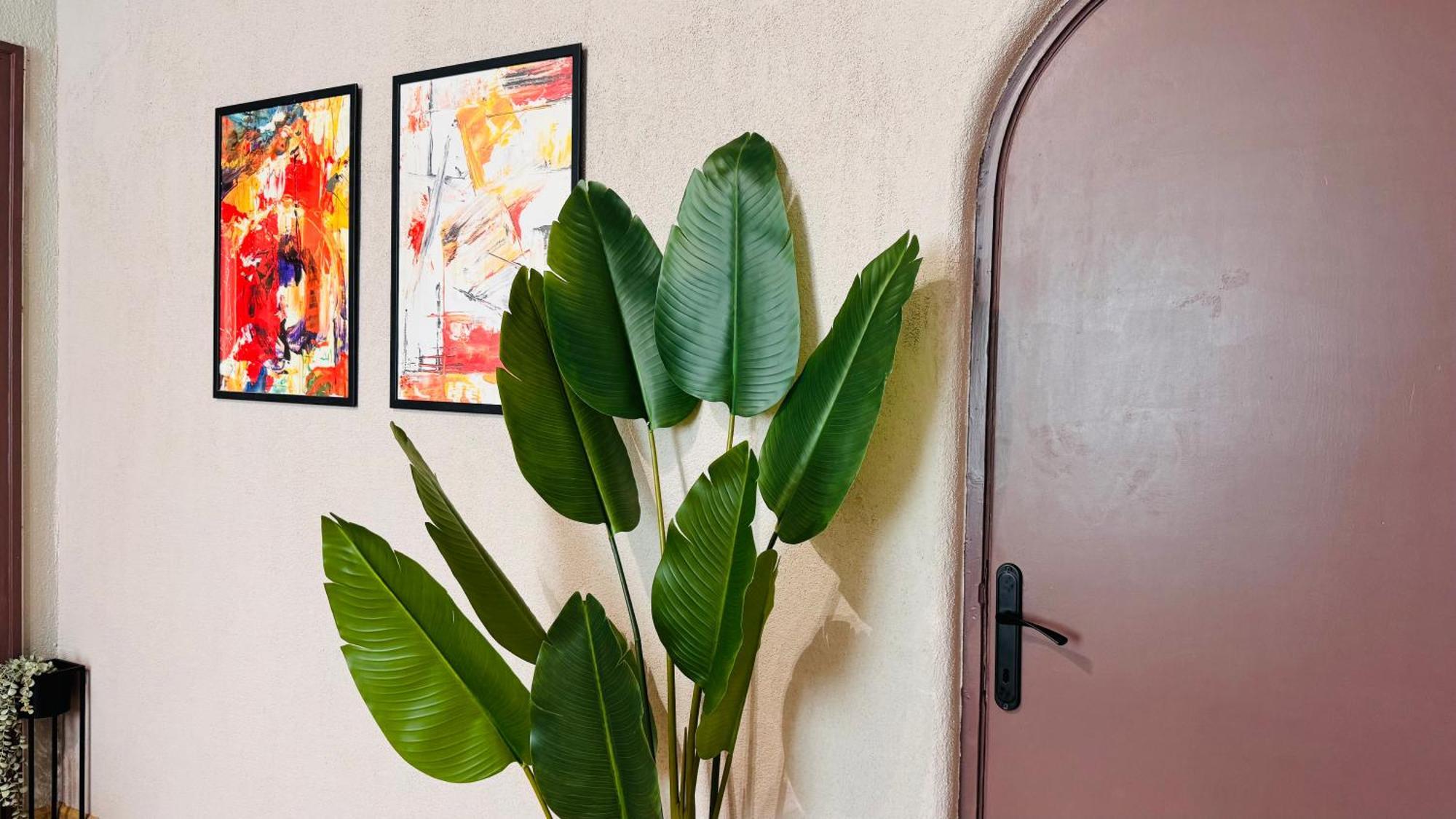 Ideal Home - Spacious & Modern Accommodation Near Unirii Square 布加勒斯特 客房 照片
