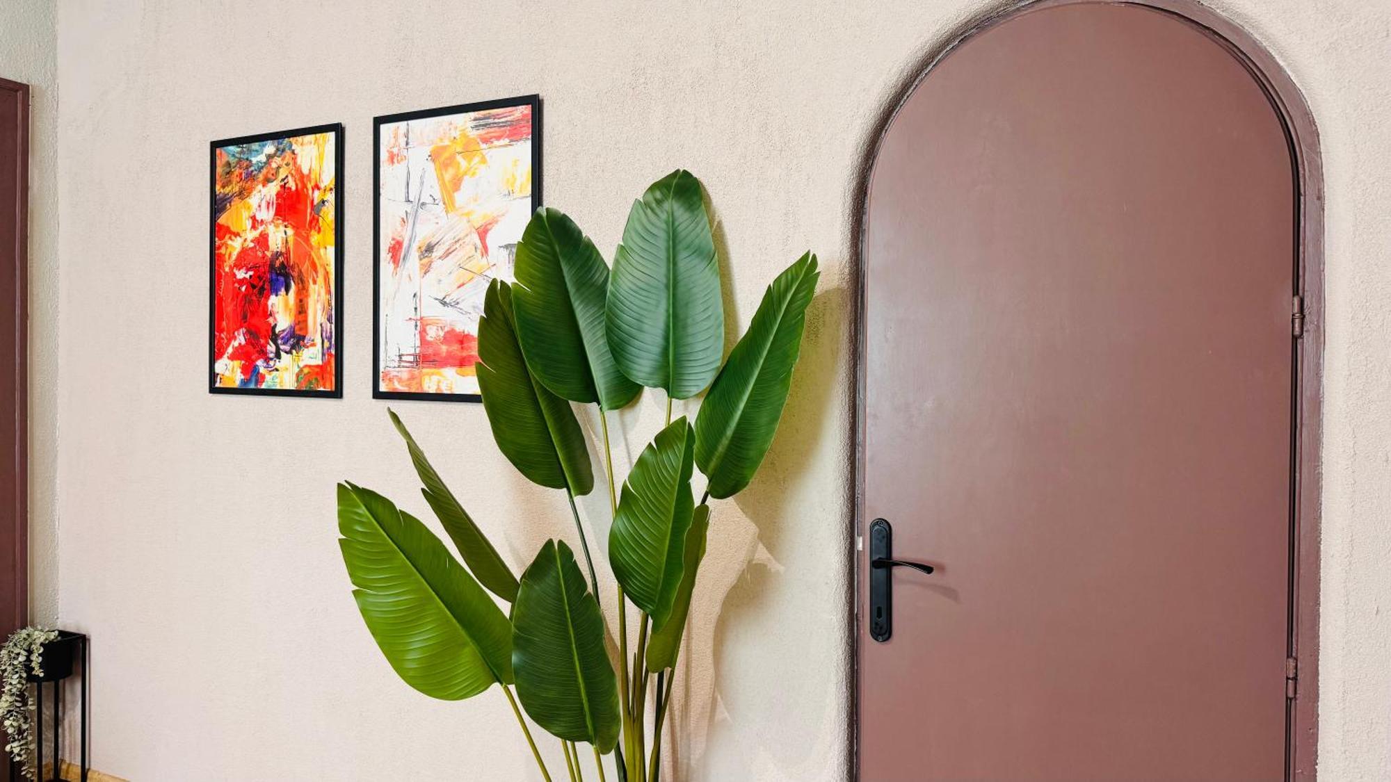 Ideal Home - Spacious & Modern Accommodation Near Unirii Square 布加勒斯特 客房 照片