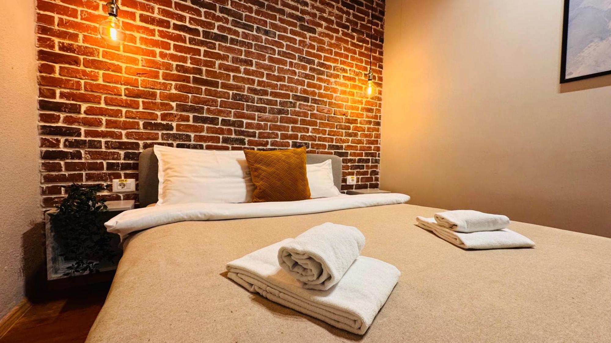 Ideal Home - Spacious & Modern Accommodation Near Unirii Square 布加勒斯特 客房 照片