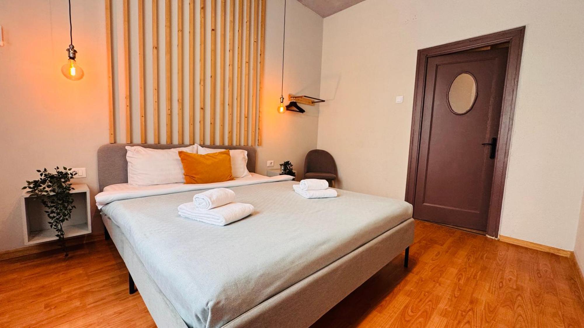 Ideal Home - Spacious & Modern Accommodation Near Unirii Square 布加勒斯特 客房 照片