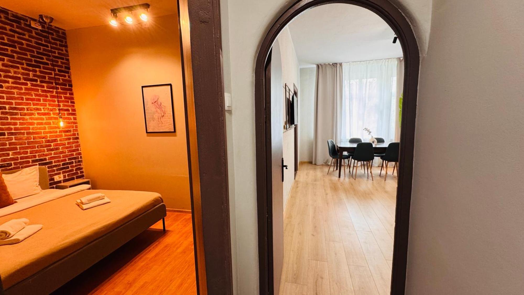 Ideal Home - Spacious & Modern Accommodation Near Unirii Square 布加勒斯特 客房 照片